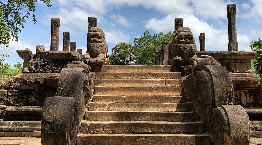 Polonnaruwa Ancient City Day Tour